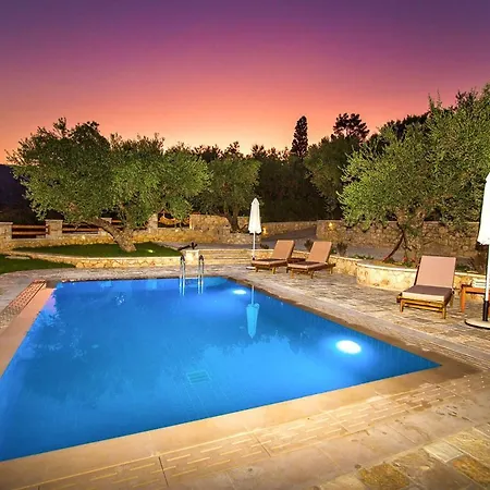 Villa Aghios Sostis Sleeps 6 With Pool Air Con And Wifi