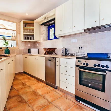 Villa Aghios Sostis Sleeps 6 With Pool Air Con And Wifi Lithakia (Zakynthos)