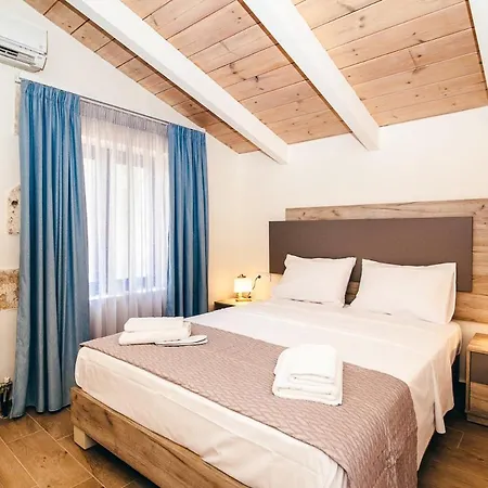 Aghios Sostis Sleeps 6 With Pool Air Con And Wifi ヴィラ