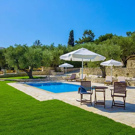 Aghios Sostis Sleeps 6 With Pool Air Con And Wifi ヴィラ Lithakia